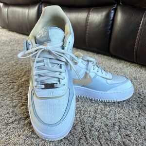 Women’s AF1 Shadow Summit White/Sesame-Wolf Grey